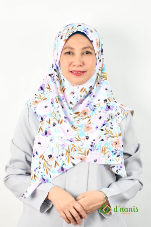 Ezzy in Wearer